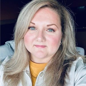 Meet your Posher, Lindsay